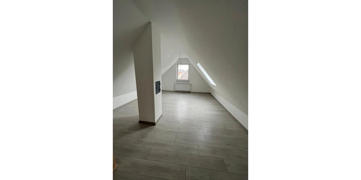 Etagenwohnung Ohmden - 5 Zimmer, 155 m&sup2;, 1.250&euro; | Angebot:27619658
