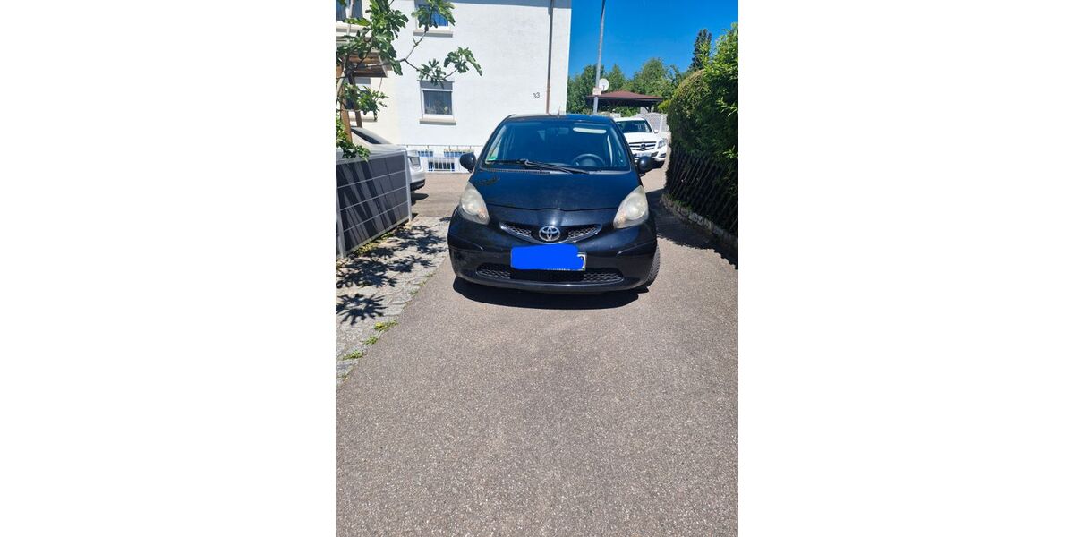 Toyota Aygo (X) 179.000 km 1.650 &euro; Plochingen 73207