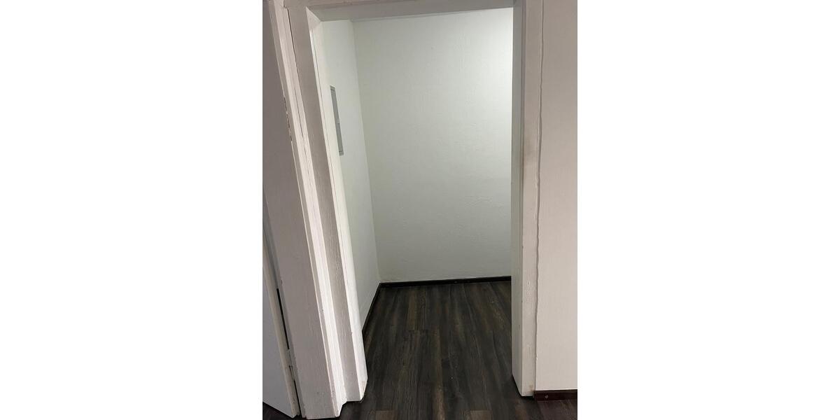 Etagenwohnung St. Johann - 3 Zimmer, 90 m&sup2;, 1.000&euro; | Angebot:25105247