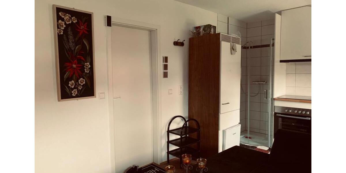 Erdgeschoßwohnung Bad Urach - 2 Zimmer, 32 m&sup2;, 310&euro; | Angebot:25843435