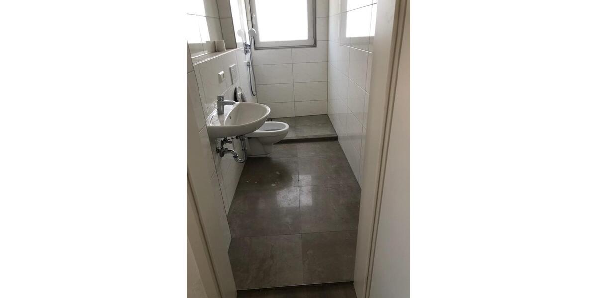 Etagenwohnung Rottenburg am Neckar - 3 Zimmer, 65 m&sup2;, 900&euro; | Angebot:27570570