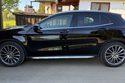 Mercedes-Benz GLA 200 61.500 km 26.800 &euro; Hechingen 72379
