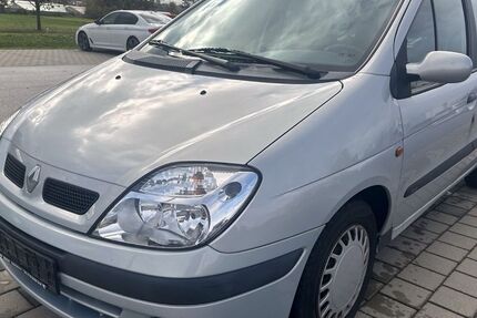 Renault Scenic 166.539 km 1.999 &euro; Schönaich 71101