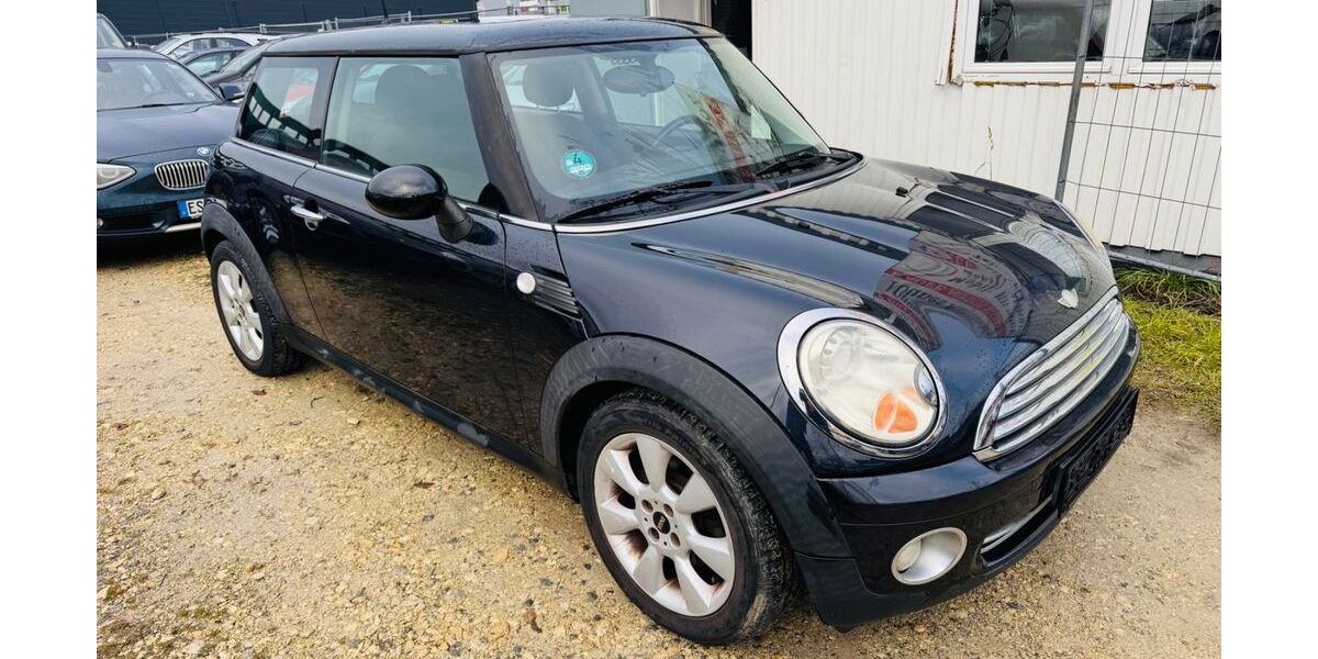 Mini ONE 106.000 km 2.999 &euro; Filderstadt 70794