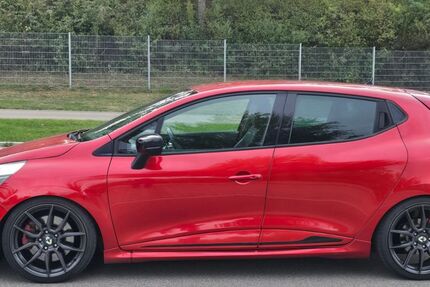 Renault Clio 207.000 km 7.500 &euro; Esslingen 73730