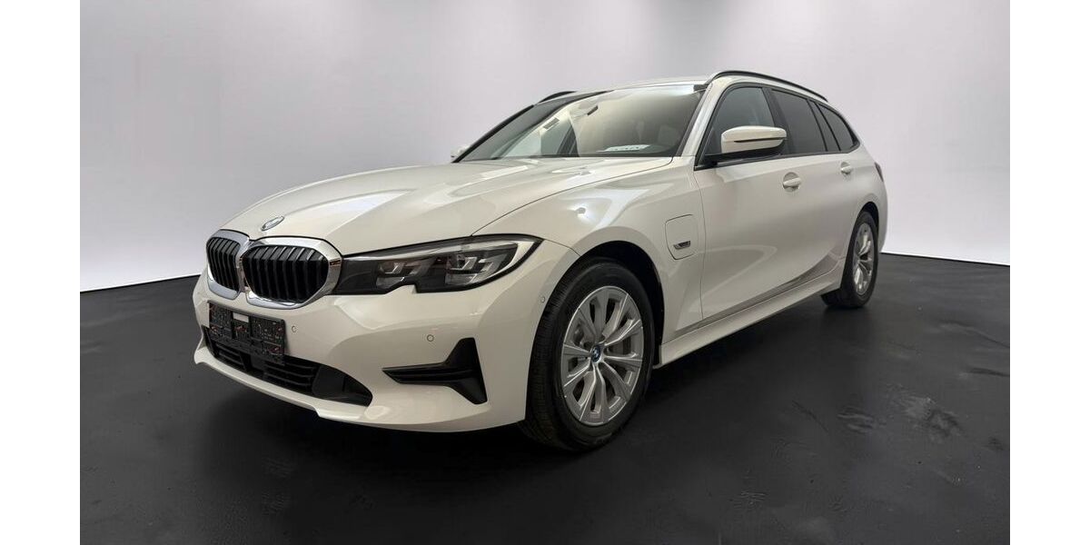 BMW 330 40.000 km 26.799 &euro; Reutlingen / Mittelstadt 72766