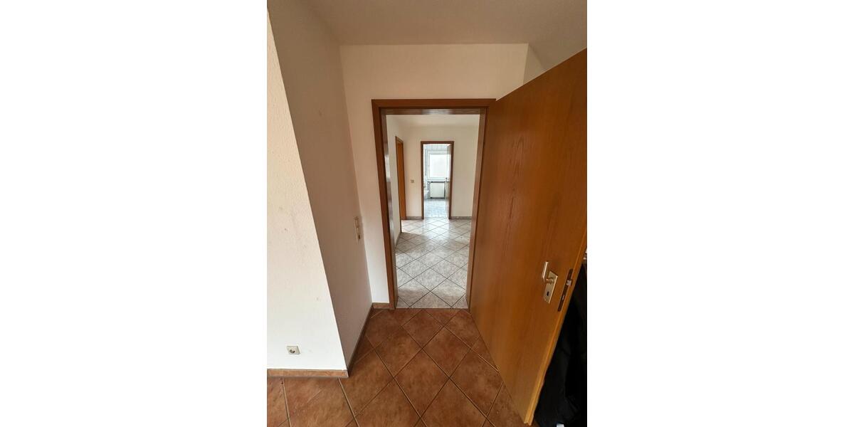 Etagenwohnung Ammerbuch - 3 Zimmer, 100 m&sup2;, 1.100&euro; | Angebot:25995942