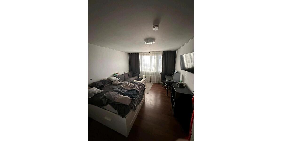 Dachgeschoßwohnung Wernau (Neckar) - 3 Zimmer, 75 m&sup2;, 199.000&euro; | Angebot:23712418