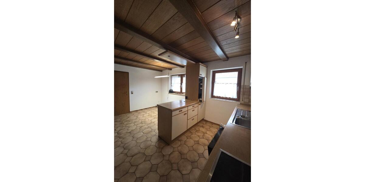 Doppelhaushälfte Gammertingen - 4 Zimmer, 180 m&sup2;, 1.300&euro; | Angebot:26043136