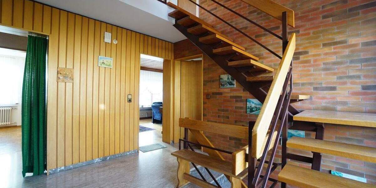 Einfamilienhaus Dettingen an der Erms - 7 Zimmer, 157 m&sup2;, 580.000&euro; | Angebot:25697065