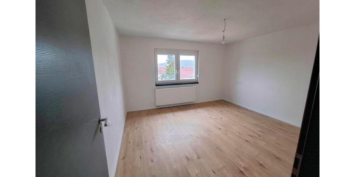 Mehrfamilienhaus, Wohnhaus Bitz - 11 Zimmer, 250 m&sup2;, 585.000&euro; | Angebot:25855544