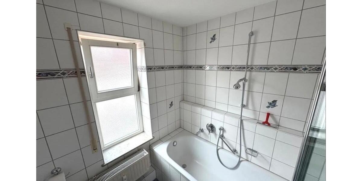 Etagenwohnung Nürtingen - 3.5 Zimmer, 72 m&sup2;, 900&euro; | Angebot:26681920