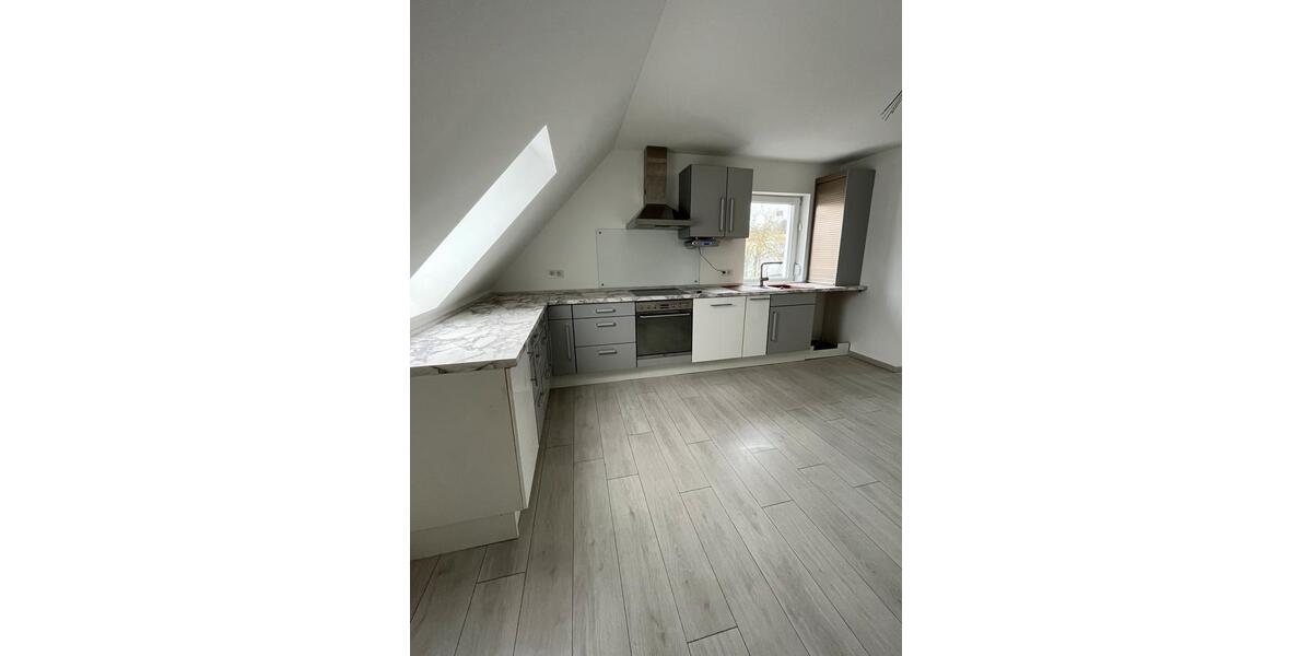 Etagenwohnung Ohmden - 5 Zimmer, 155 m&sup2;, 1.250&euro; | Angebot:27619658