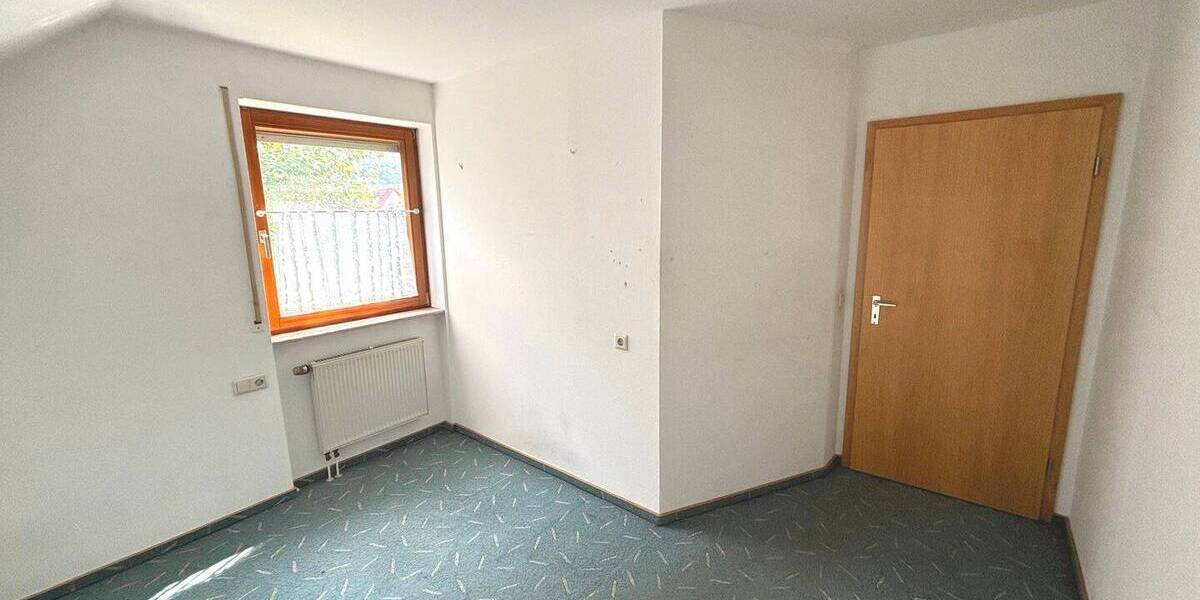 Etagenwohnung Reutlingen Gönningen - 6 Zimmer, 108 m&sup2;, 314.000&euro; | Angebot:25745081