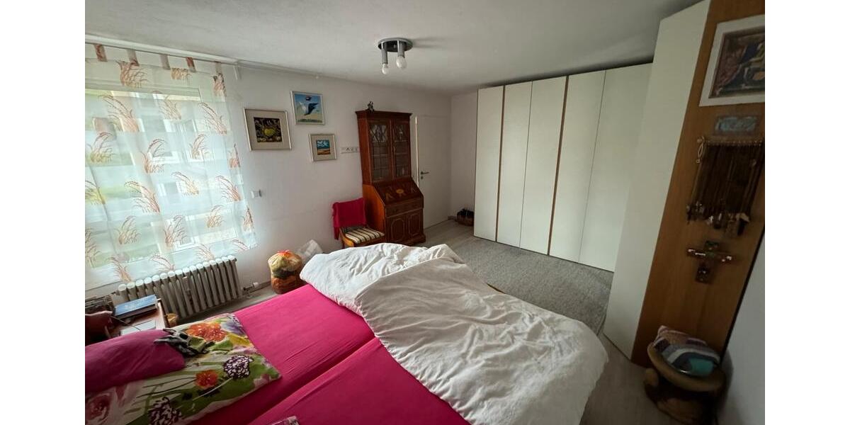 Etagenwohnung Sindelfingen Sindelfingen (Stadt) - 4 Zimmer, 90 m&sup2;, 1.350&euro; | Angebot:25307183