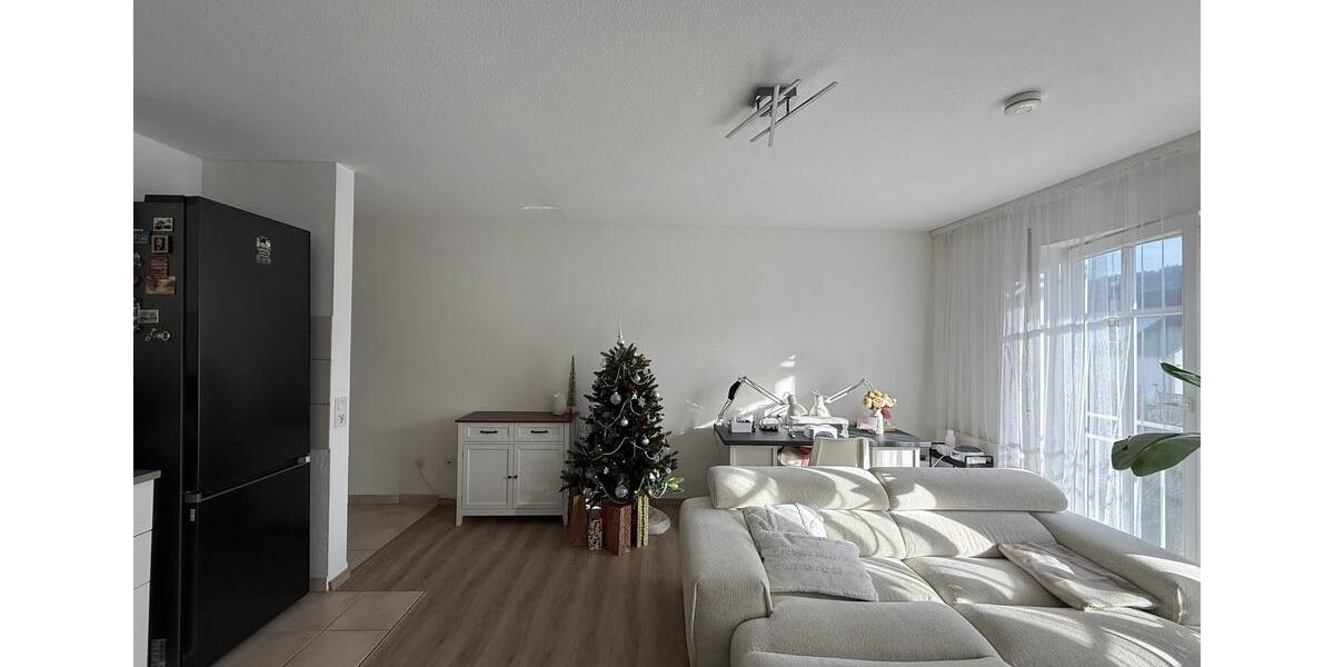 Etagenwohnung Rottenburg am Neckar - 2 Zimmer, 45 m&sup2;, 225.000&euro; | Angebot:25150620