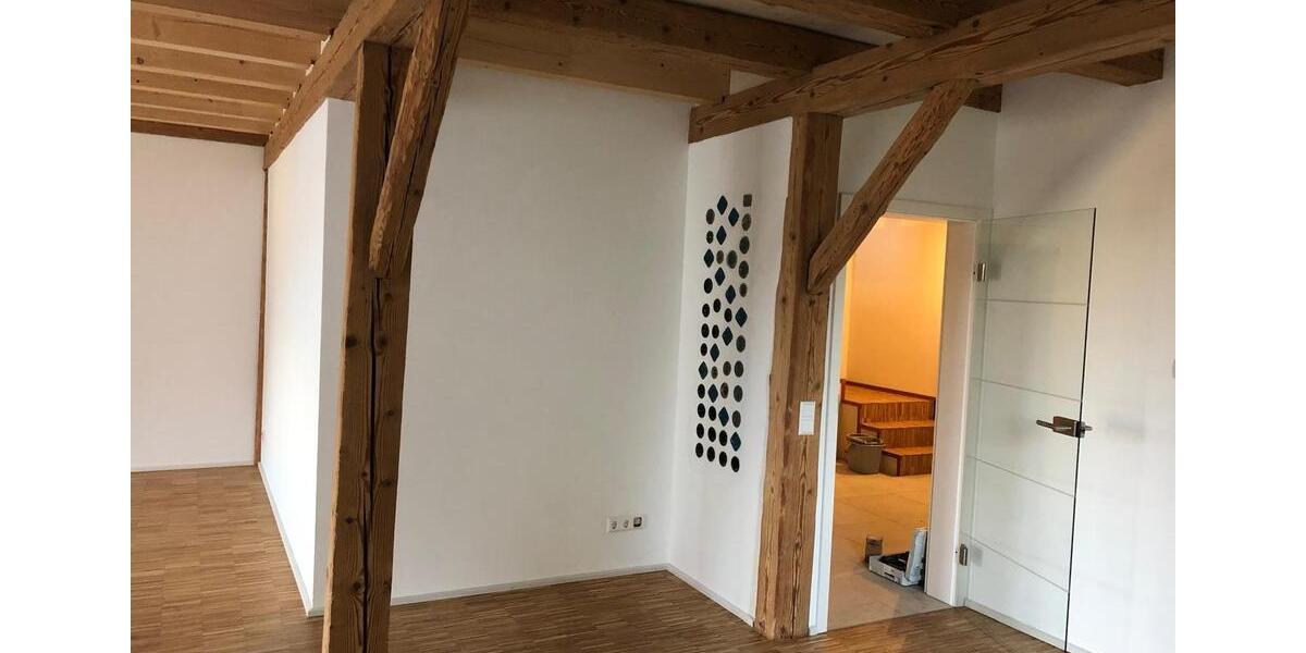 Etagenwohnung Gäufelden - 4.5 Zimmer, 144 m&sup2;, 1.600&euro; | Angebot:25594070