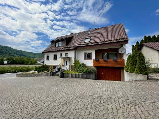 Mehrfamilienhaus, Wohnhaus Lenningen Unterlenningen - 6 Zimmer, 160 m&sup2;, 599.000&euro; | Angebot:25741058
