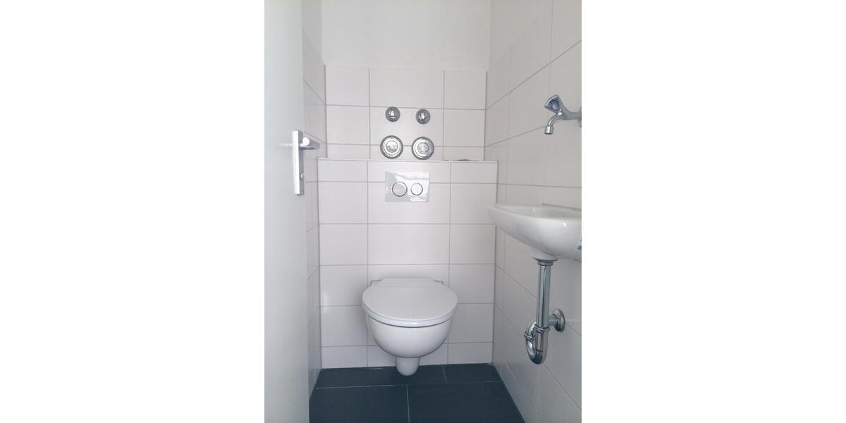 Etagenwohnung Esslingen am Neckar Oberesslingen - 3 Zimmer, 81 m&sup2;, 864&euro; | Angebot:26458989