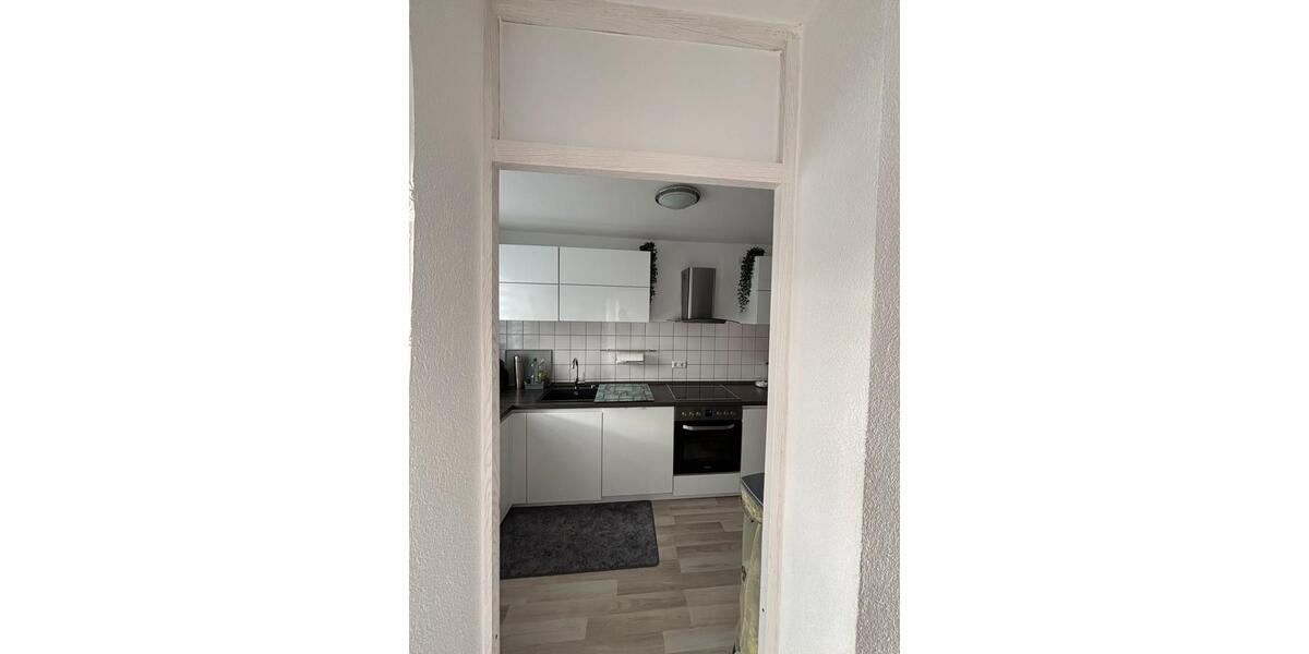 Etagenwohnung Rottenburg am Neckar - 4 Zimmer, 98 m&sup2;, 1.300&euro; | Angebot:25926122
