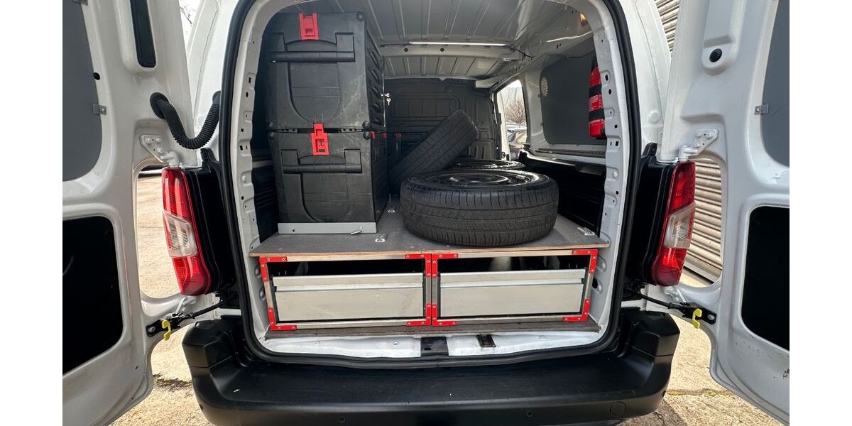 Opel Combo 48.529 km 14.990 &euro; Sindelfingen 71065