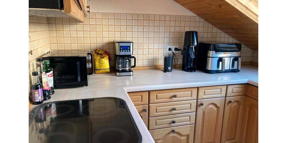 Dachgeschoßwohnung Reutlingen Altenburg - 3 Zimmer, 68 m&sup2;, 800&euro; | Angebot:26550324