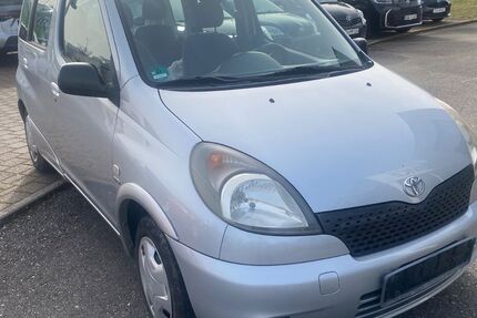 Toyota Yaris 190.000 km 2.300 &euro; Ofterdingen 72131