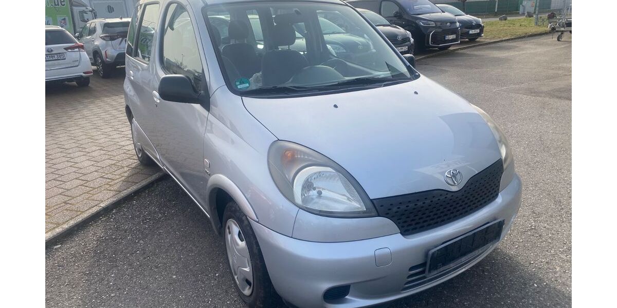 Toyota Yaris 190.000 km 2.300 &euro; Ofterdingen 72131