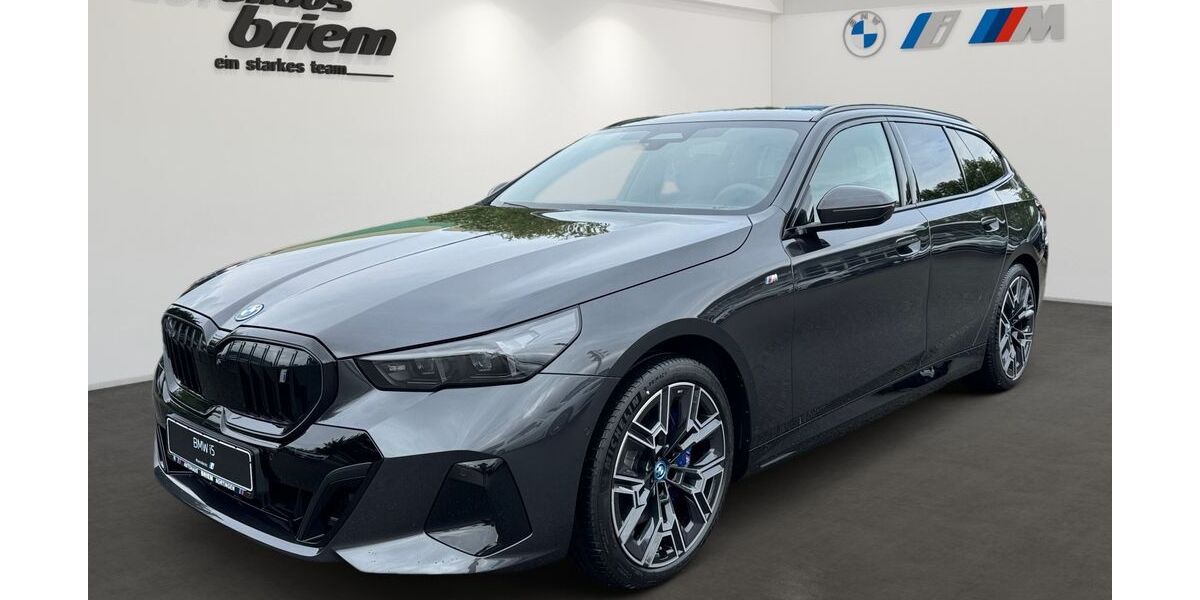 BMW i5 16.900 km 71.803 &euro; Nürtingen 72622