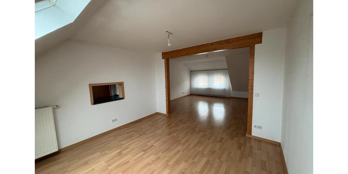 Maisonettenwohnung Deizisau - 3.5 Zimmer, 90 m&sup2;, 1.200&euro; | Angebot:26012926
