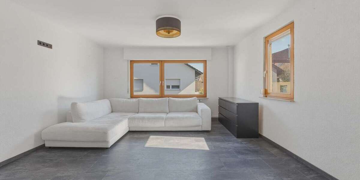 Etagenwohnung Metzingen - 3 Zimmer, 101 m&sup2;, 299.000&euro; | Angebot:27618485