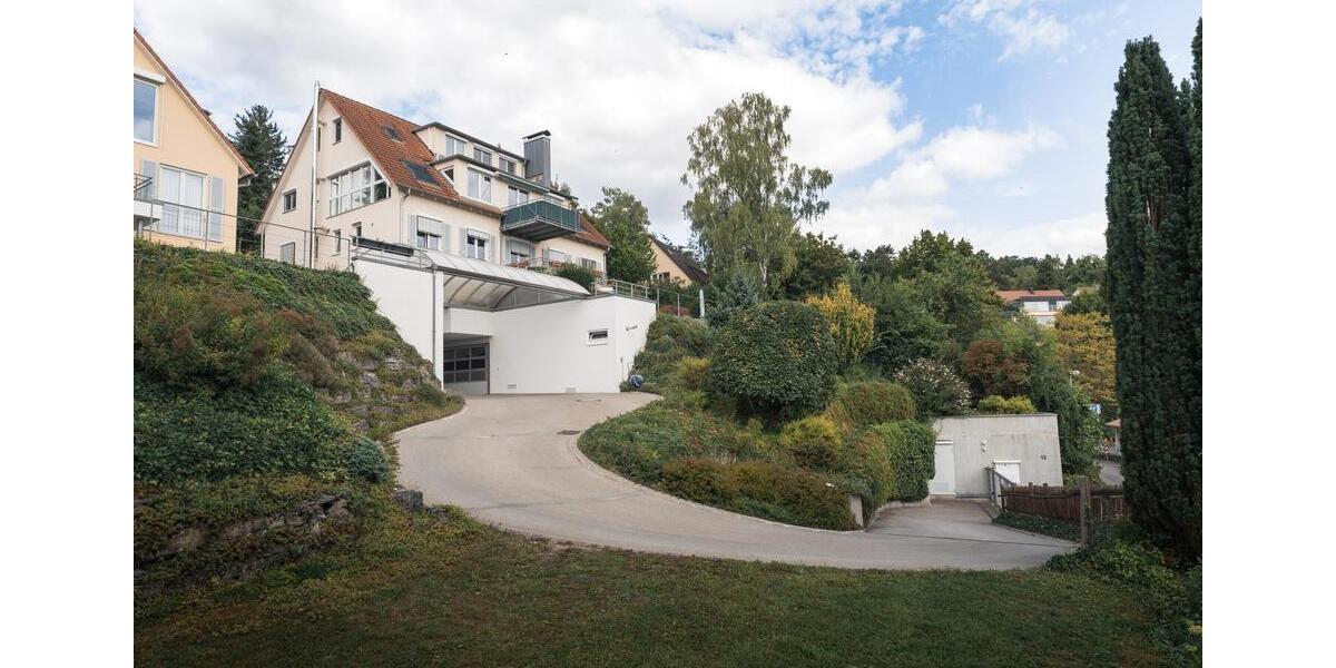 Etagenwohnung Tübingen Schönblick / Winkelwiese - 5.5 Zimmer, 149 m&sup2;, 2.000&euro; | Angebot:26024043