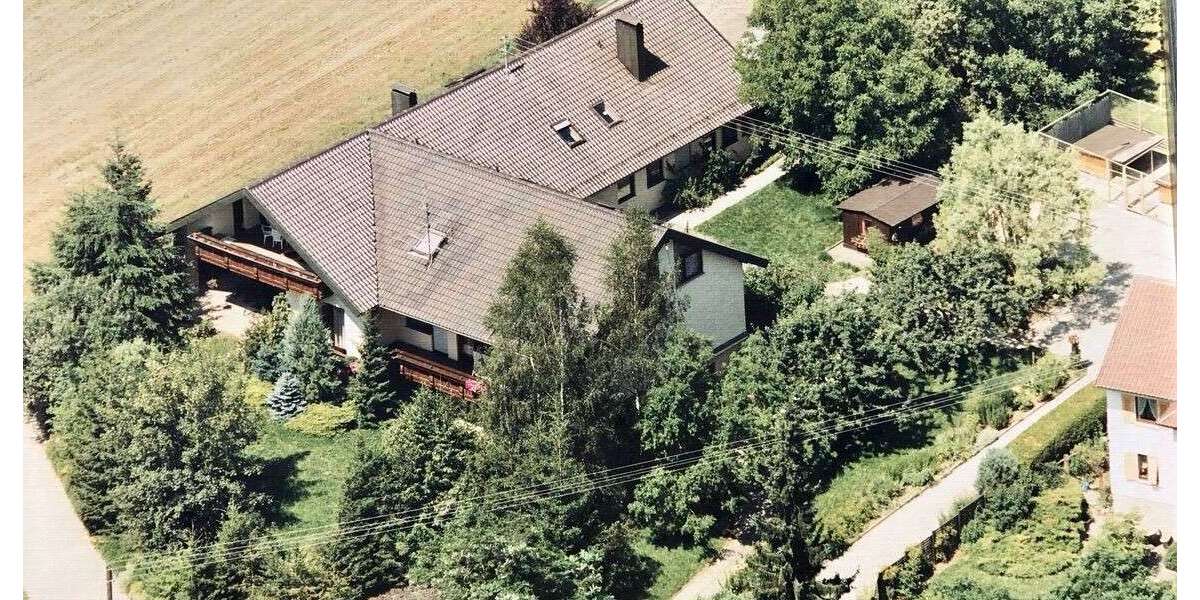 Einfamilienhaus Herrenberg - 16 Zimmer, 530 m&sup2;, 869.000&euro; | Angebot:27726097