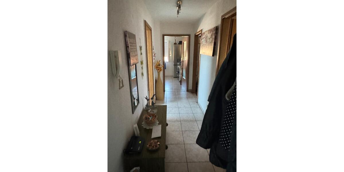 Dachgeschoßwohnung Altbach - 2 Zimmer, 68 m&sup2;, 750&euro; | Angebot:24876922