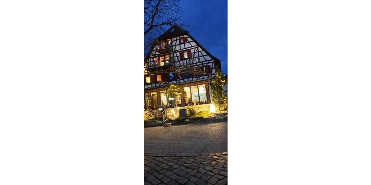 Mehrfamilienhaus, Wohnhaus Münsingen - 12.5 Zimmer, 302 m&sup2;, 869.000&euro; | Angebot:24217678