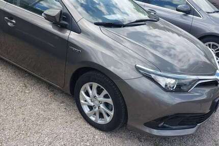 Toyota Auris 132.000 km 14.000 &euro; Dettingen unter Teck 73265