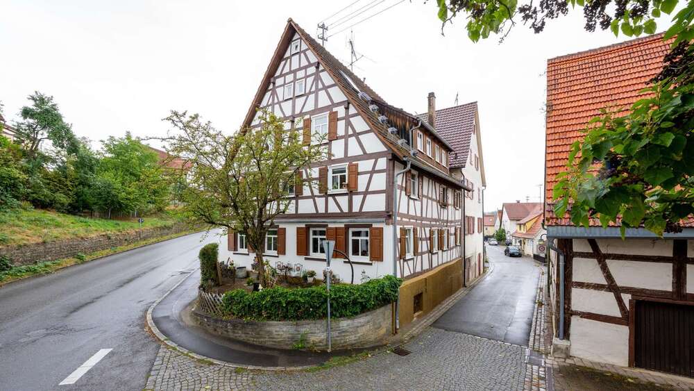 Etagenwohnung Mössingen - 4 Zimmer, 91 m&sup2;, 220.000&euro; | Angebot:27455134