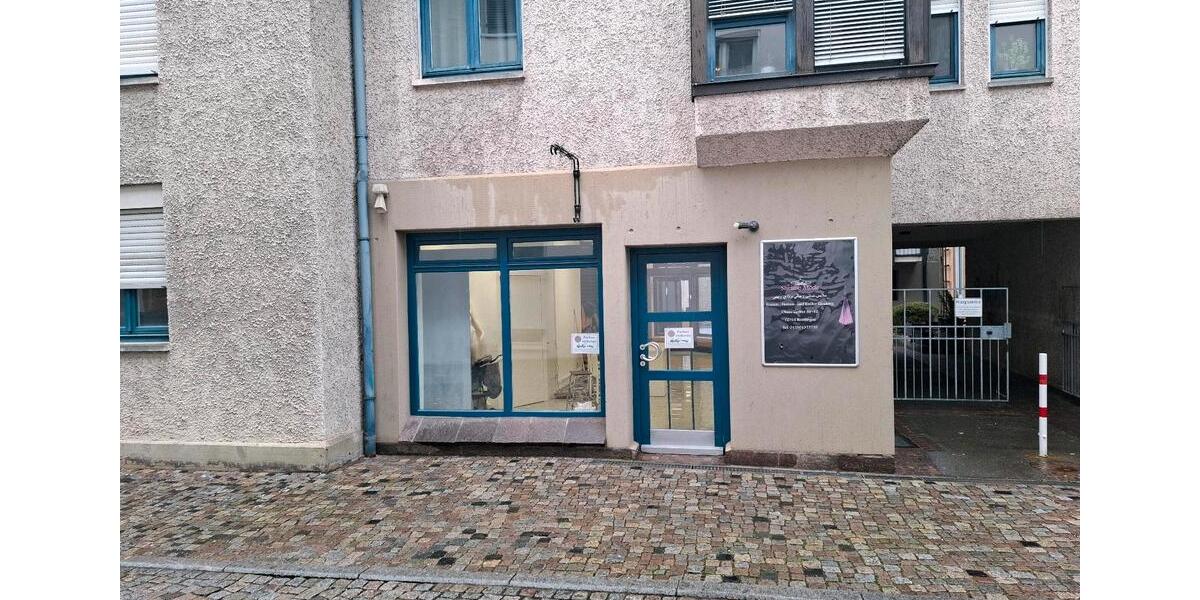 Gewerbeobjekt Reutlingen - 900&euro; | Angebot:25137183