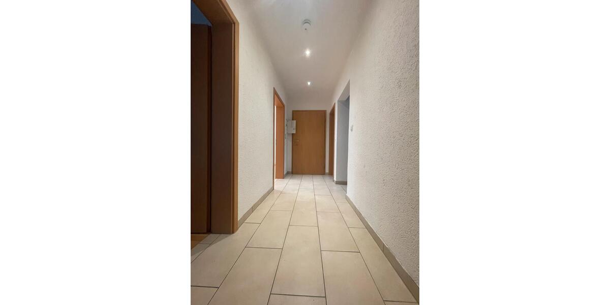 Etagenwohnung Kirchheim unter Teck - 3 Zimmer, 78 m&sup2;, 1.050&euro; | Angebot:25841336