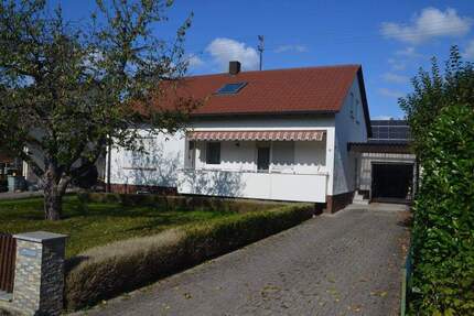 Haus Dettenhausen - 7 Zimmer, 130 m&sup2;, 498.000&euro; | Angebot:25696029