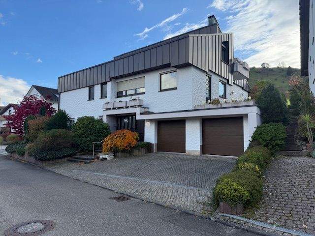 Einfamilienhaus Kohlberg - 9 Zimmer, 326 m&sup2;, 850.000&euro; | Angebot:25741059