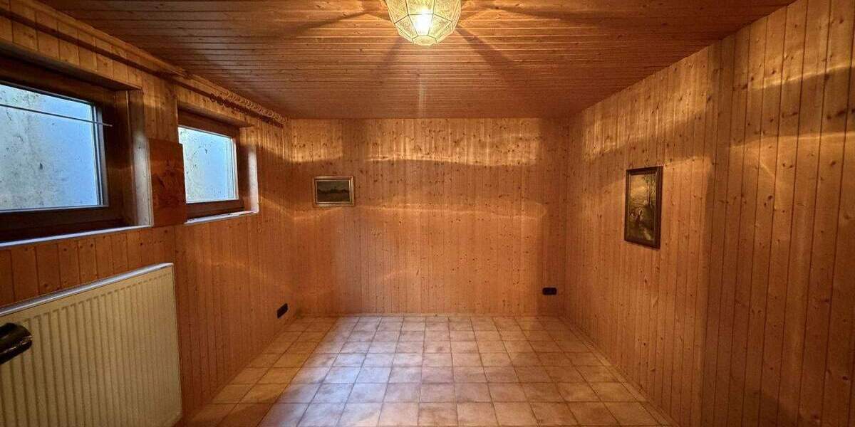 Einfamilienhaus Gärtringen - 3 Zimmer, 131 m&sup2;, 1.950&euro; | Angebot:25800926