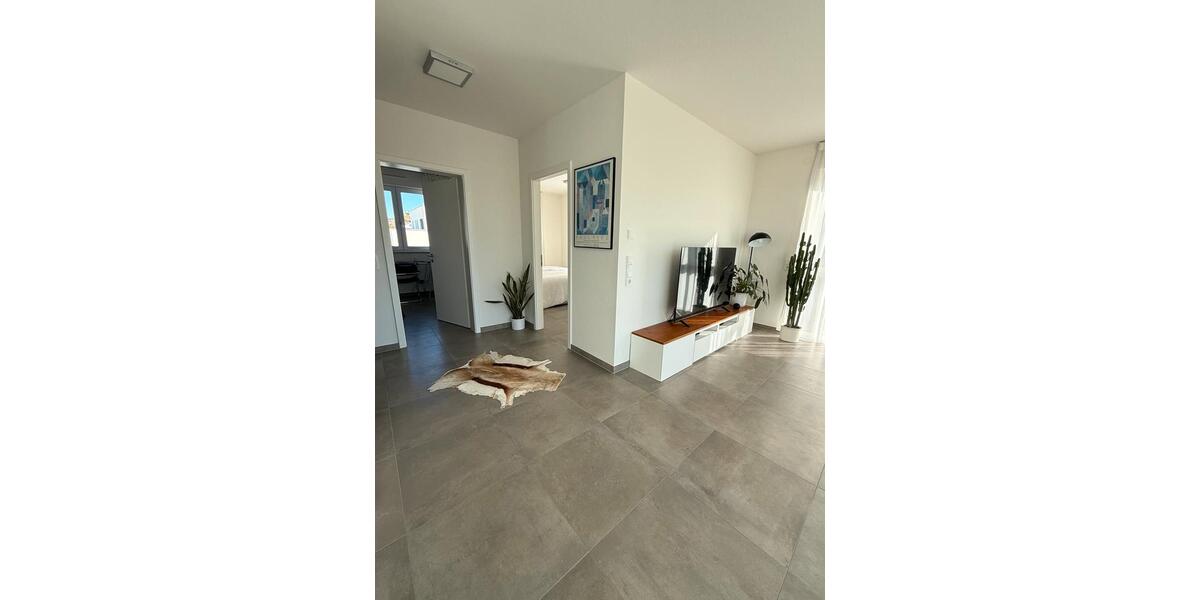 Dachgeschoßwohnung Reutlingen Orschel-Hagen - 3 Zimmer, 85 m&sup2;, 2.200&euro; | Angebot:26591999