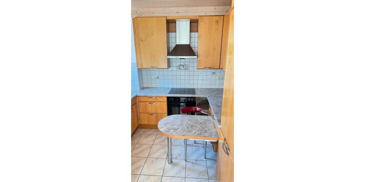 Etagenwohnung Nürtingen - 3.5 Zimmer, 72 m&sup2;, 900&euro; | Angebot:26681920