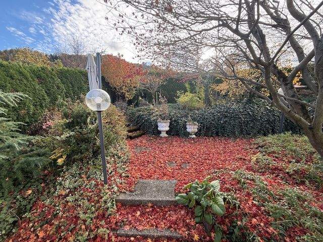 Einfamilienhaus Kohlberg - 9 Zimmer, 326 m&sup2;, 850.000&euro; | Angebot:25741059