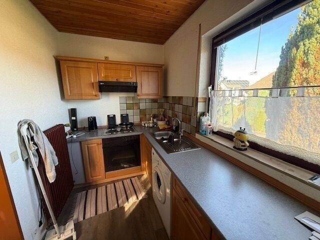 Einfamilienhaus Frickenhausen - 7 Zimmer, 210 m&sup2;, 649.000&euro; | Angebot:25696025