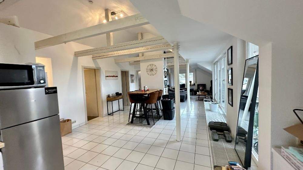 Etagenwohnung Böblingen - 3 Zimmer, 95 m&sup2;, 2.100&euro; | Angebot:25737012