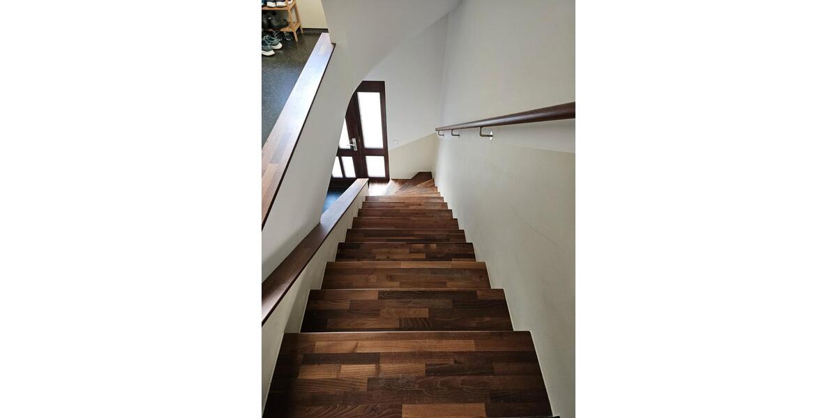 Einfamilienhaus Kirchheim unter Teck - 7.5 Zimmer, 219 m&sup2;, 650.000&euro; | Angebot:26049972