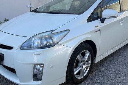 Toyota Prius 124.000 km 8.999 &euro; Filderstadt / bei Stuttgart 70794