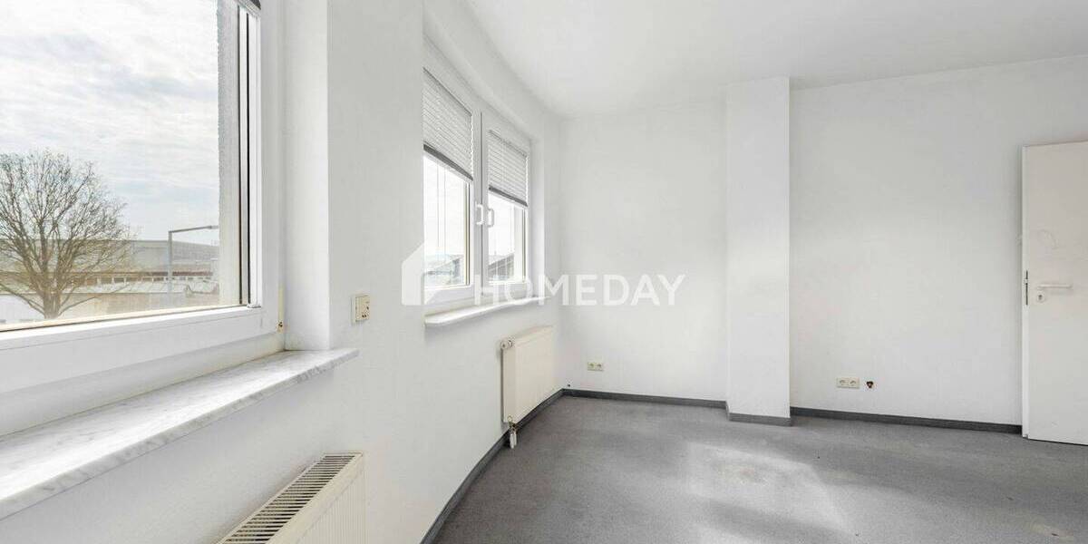 Gewerbeobjekt Kirchheim unter Teck Kirchheim - 4 Zimmer, 78 m&sup2;, 285.000&euro; | Angebot:25938723